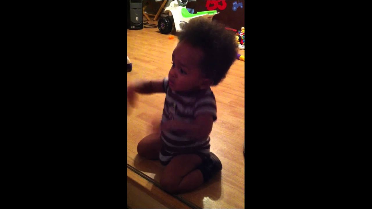 Baby dances to Fresh Beat Band intro YouTube