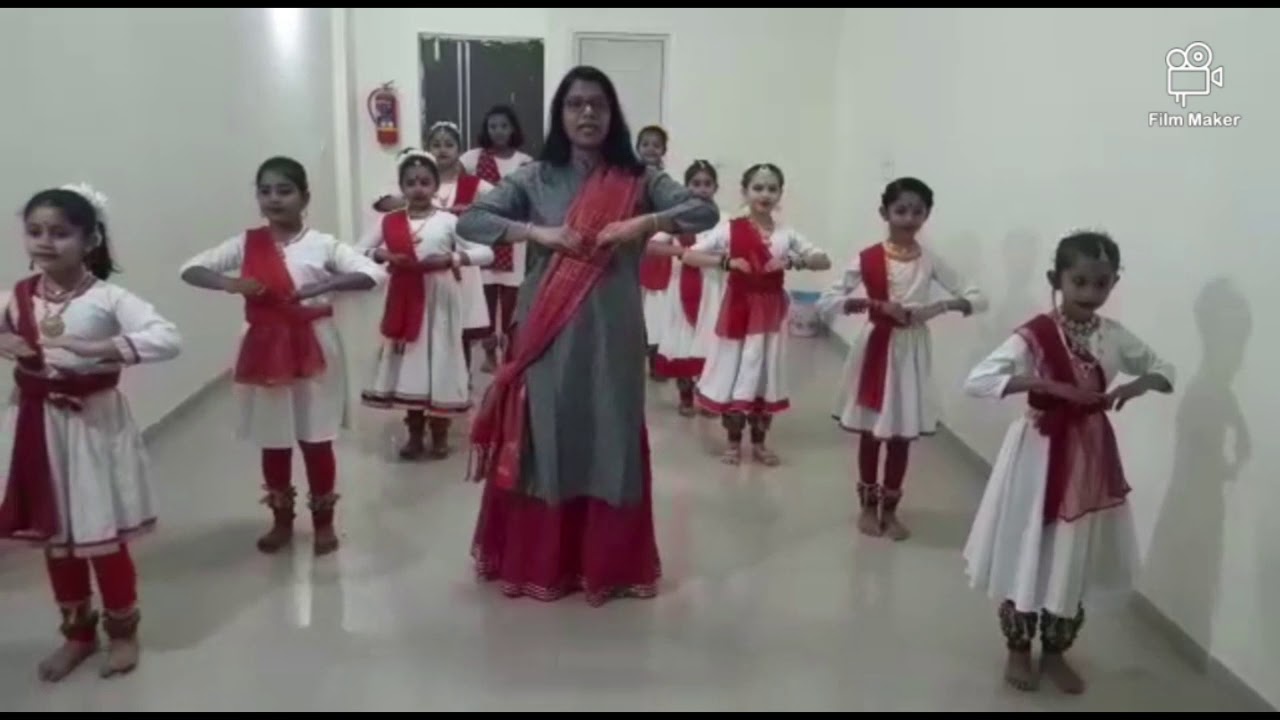 KATHAK BEGINNINGS SALAMI TODAMayuri Nrutya Kala Kendra Mayuri More