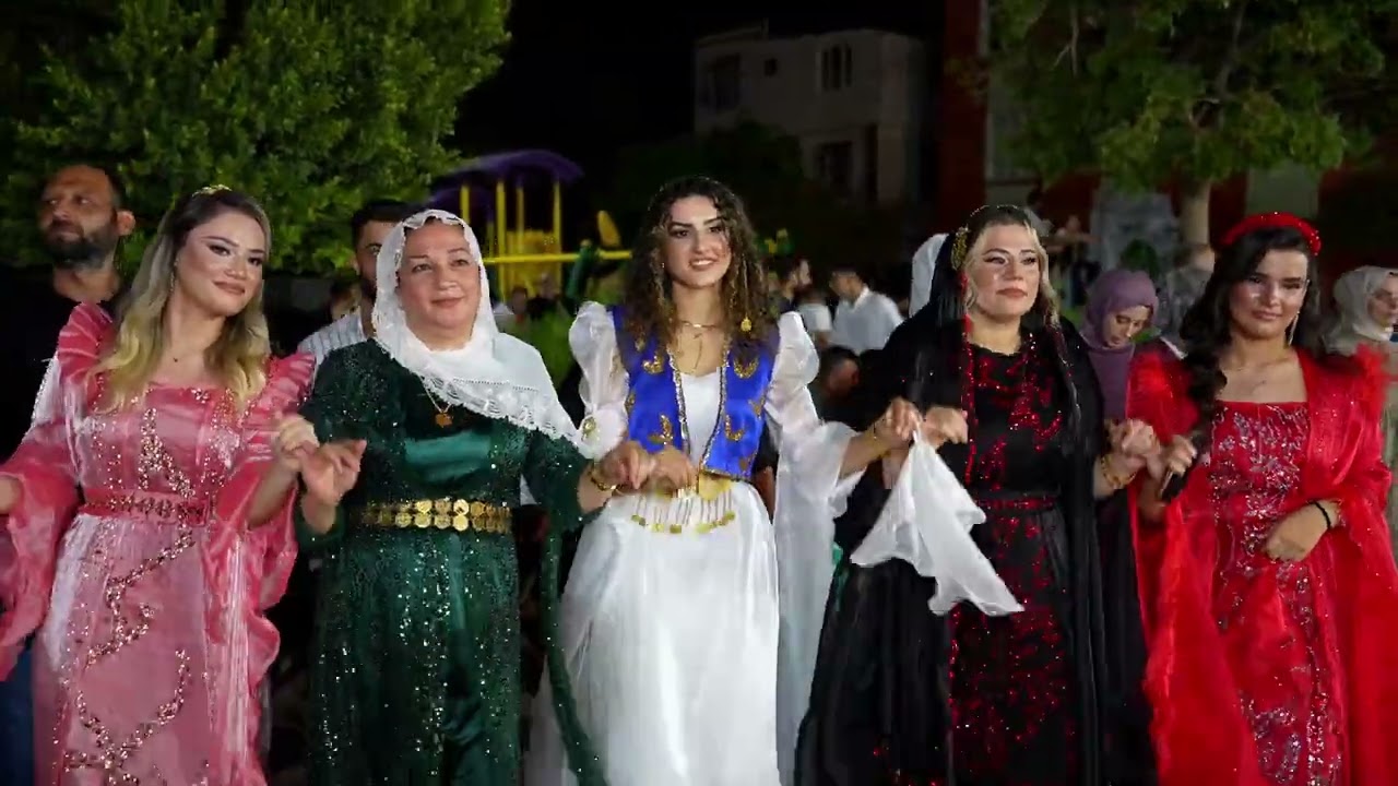 Ebru & Yahya  VİDEO  2 MUTLU AİLESİ KINA2