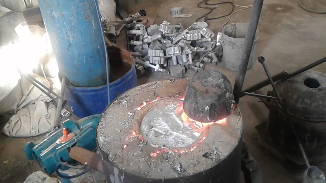 Aluminium casting in sand molds YouTube