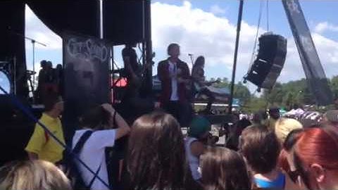 Badly Broken- Get Scared (Live) Warped Tour Charlotte, NC J