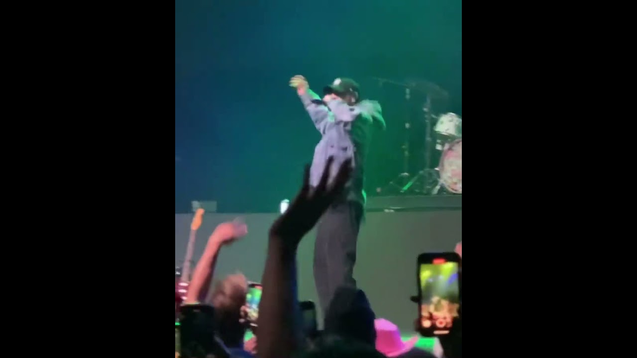 talk keshi (Live In Seattle) YouTube