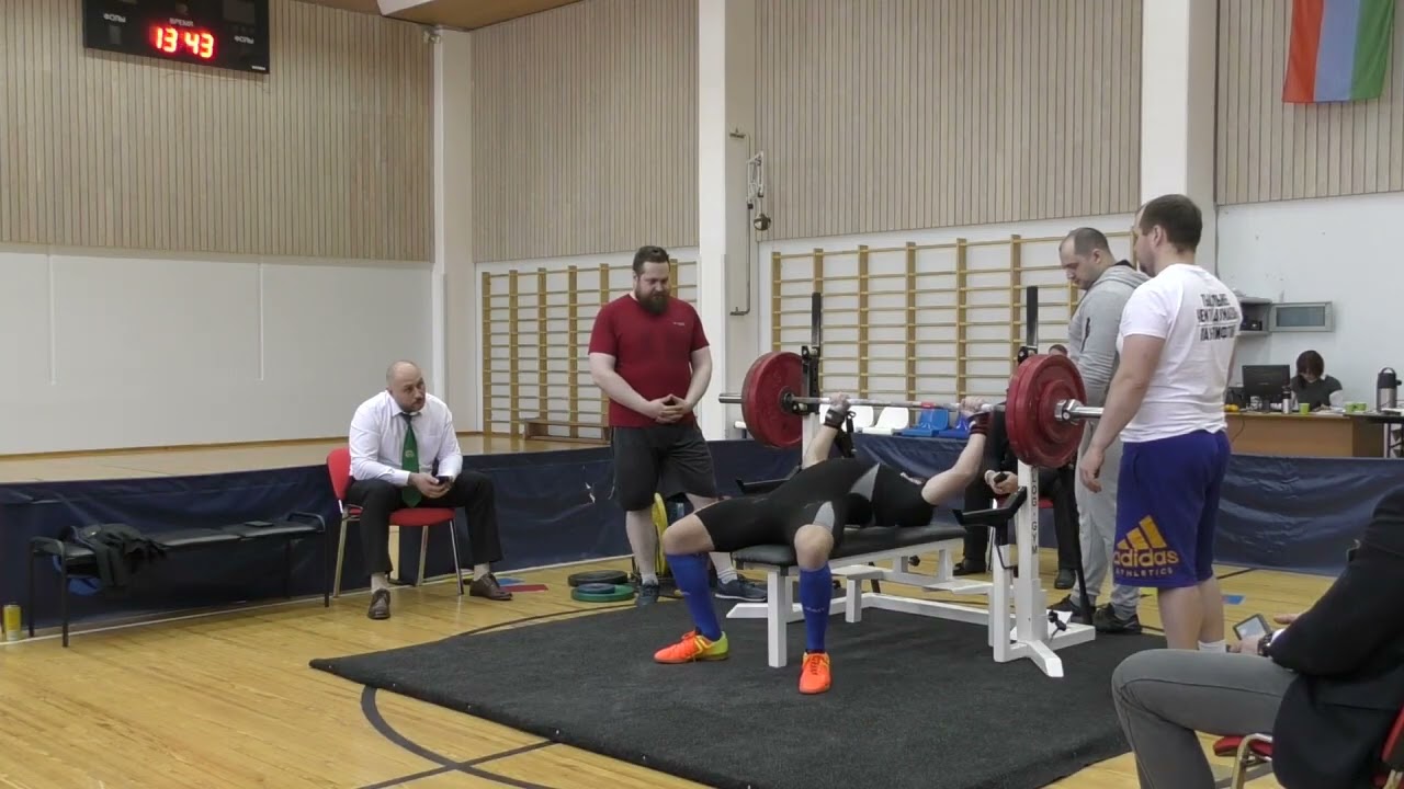 Арслан Бочкарёв (14лет) - жим 135кг. С/в 84,9кг. Без экипировки