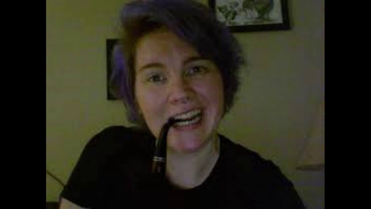 dedicated to woman pipe smokers