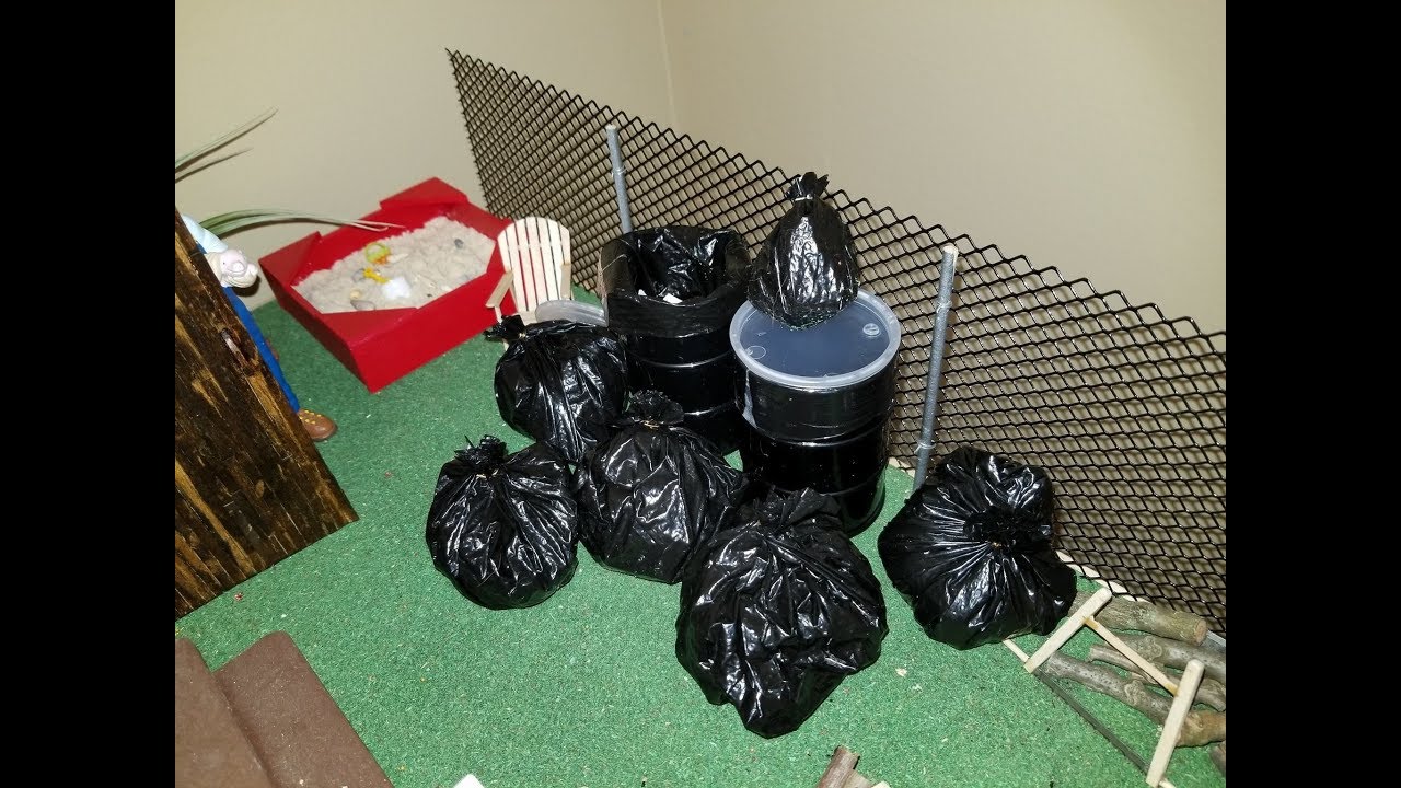Miniature Dollhouse Trashcans and Trash Bags 