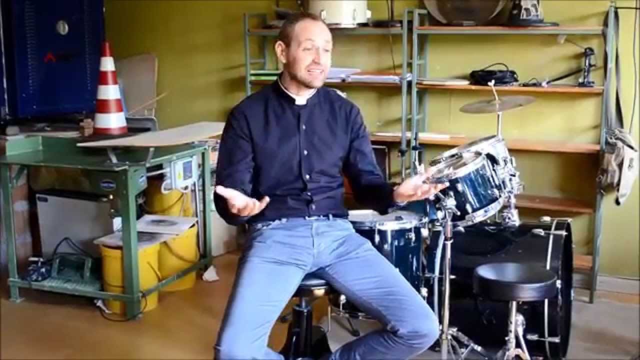 Don Carmignani sulla chiusura del Centro Giovani