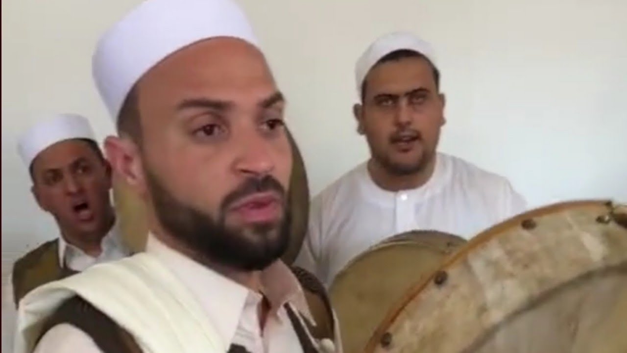 عليكم انادي يا مجمع الصلاح - الشيخ علي الكيلاني الليبي حضرة ليبية