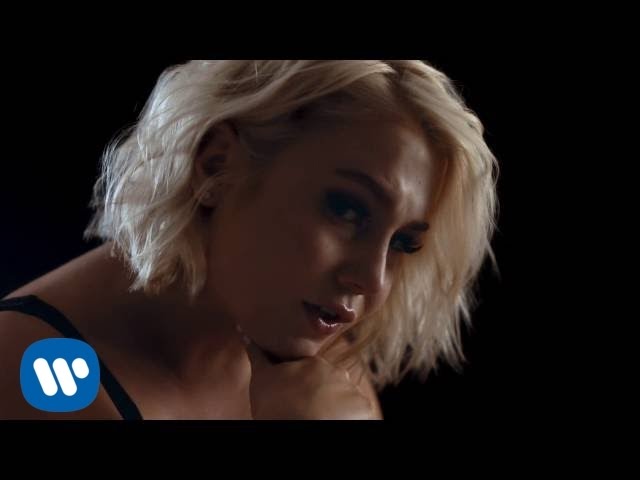 RAELYNN - LOVE TRIANGLE