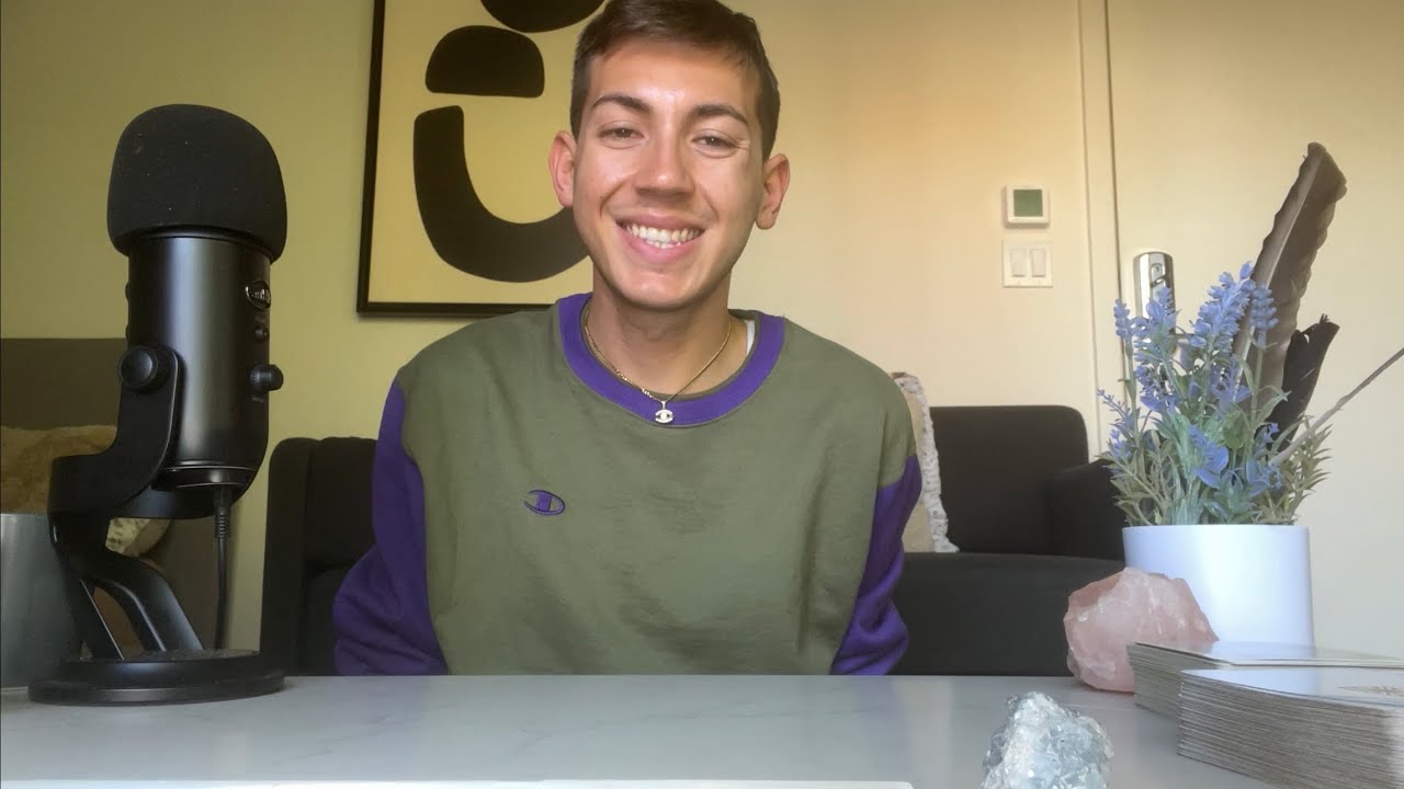 YOUR ENERGY IS FAMOUS!! WE NEED PEOPLE LIKE YOU; YOU’RE THE CURE AND THE FUTURE 🌟