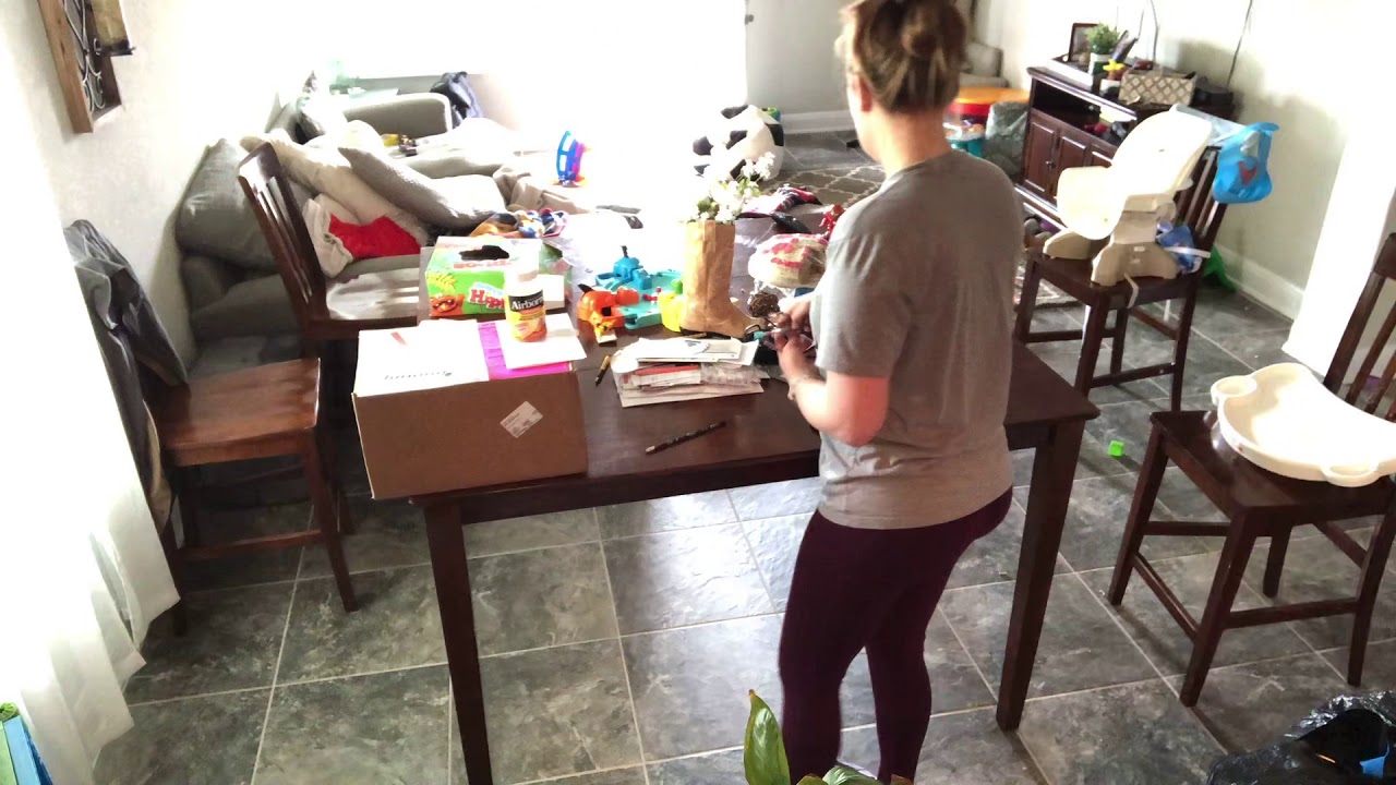 Dining room table tidy up time lapse