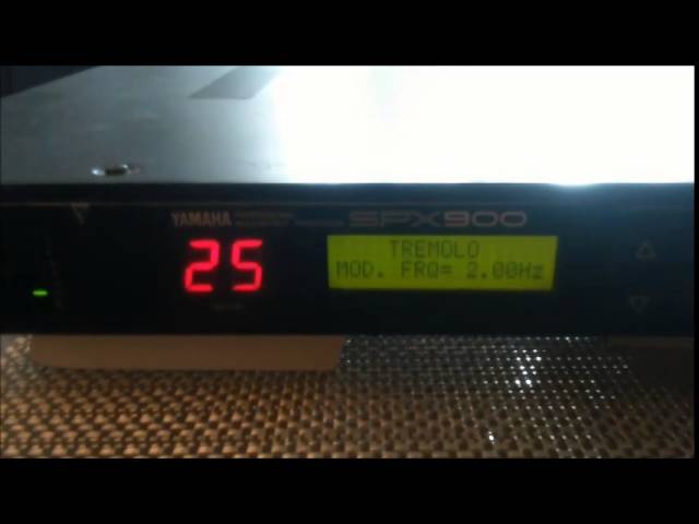 YAMAHA SPX 900 - YouTube