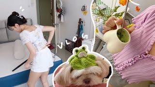 vlog ● embracing the mundane days   inner grandma at work! (more crocheting, SUSHI, movie night)