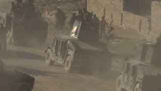 Raw: Iraqi Troops Inside Mosul As Civilians Flee