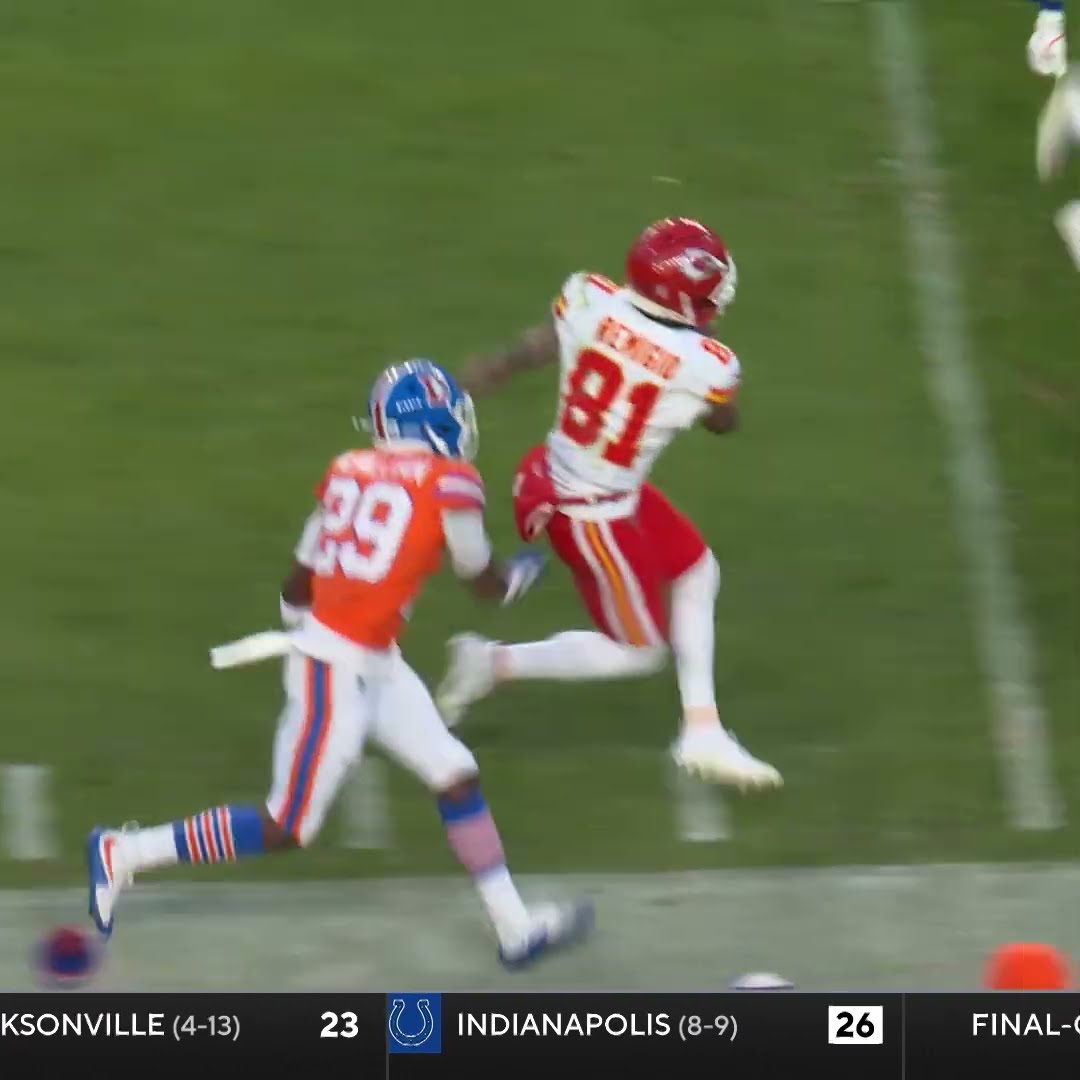 Nikko Remigio catches for a 25-yard Gain vs. Denver Broncos