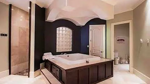 $2,400,000 7BR 9BA in COCONUT CREEK 33073.  Call  ...