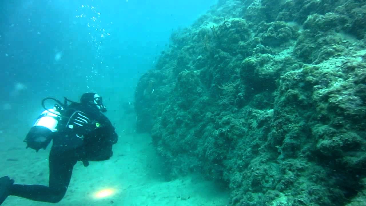 SCUBA Diving in Medveja - YouTube