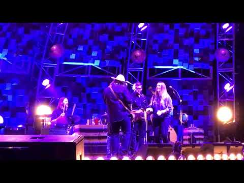 Chris Stapleton - " I WAS WRONG " -Live - Indy 2017