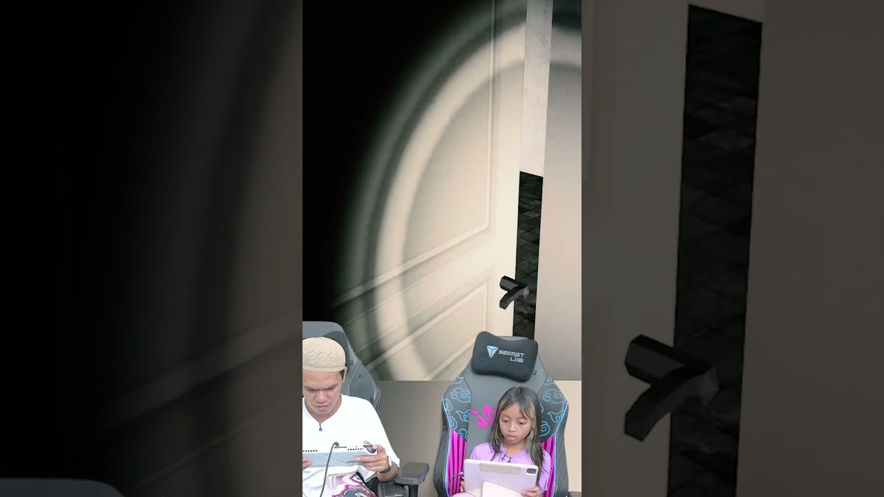 BUKA PINTUNYA WOI ‼️LEIKA DIKEJAR KUYANG RACING DI ROBLOX #leikagaming #shorts #roblox