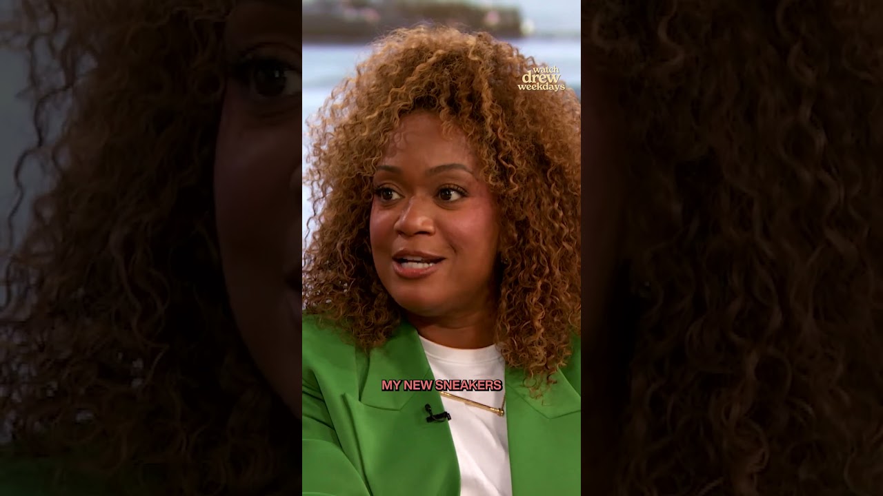 Drew Barrymore Smells Sunny Anderson's Feet | #Shorts