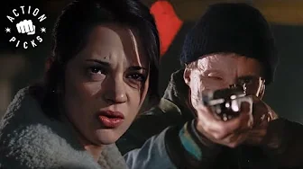 Attacked by Zombies While Scavenging | Land of the Dead