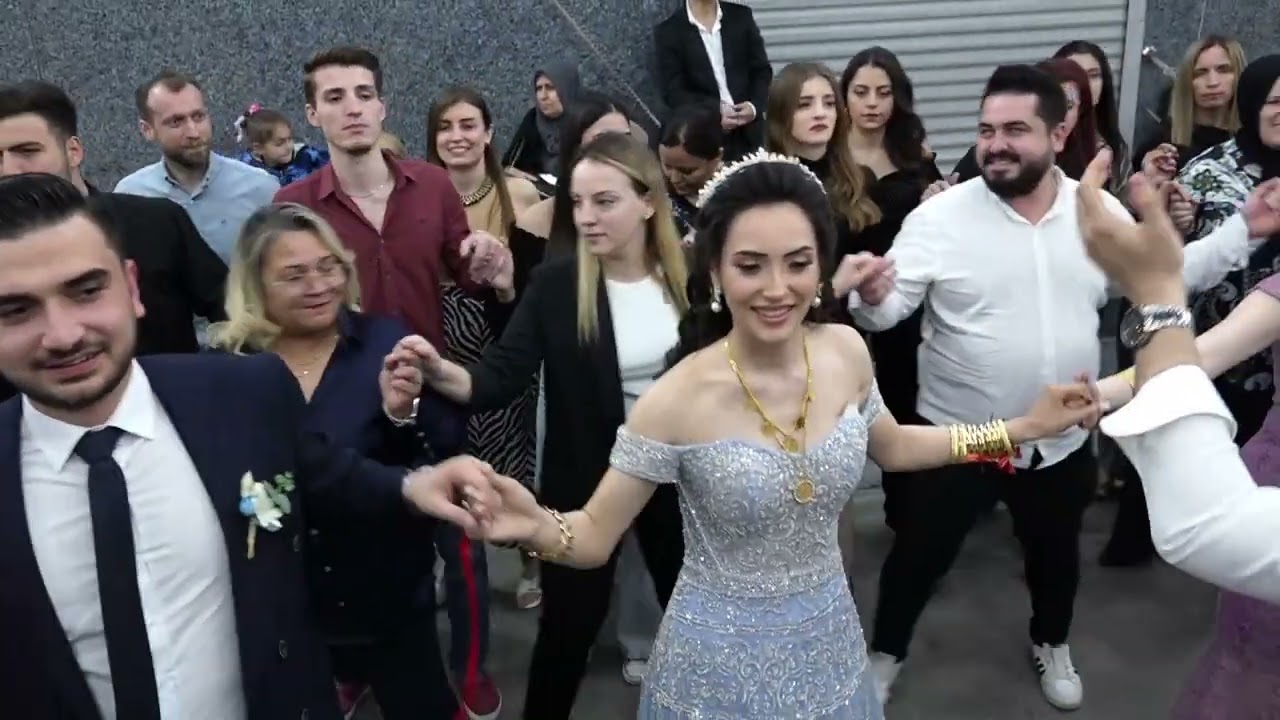 MURAT MATRACI ve GRUP BALKANOT İLE BİRLİKTE İZMİR ÇAMDİBİ'NDE HARİKA BİR NİŞAN EĞLENCESİ..