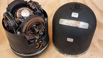 Kearfott 425408-1B-A vertical gyroscope opening/look inside