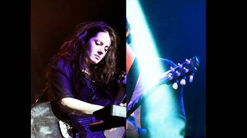 Exitmusic - "Sparks of Light" (Live, November 2011) (Sound Quality)