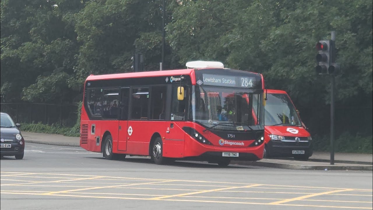 London Buses at Lewisham Station (8K)