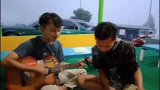 Cerito loro.  Cover akustik Fajar & Adi