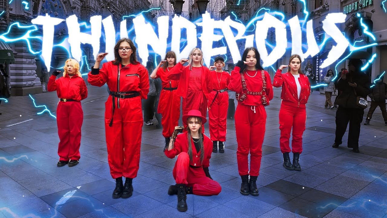 [K-POP IN PUBLIC | ONE TAKE] STRAY KIDS - INTRO + 