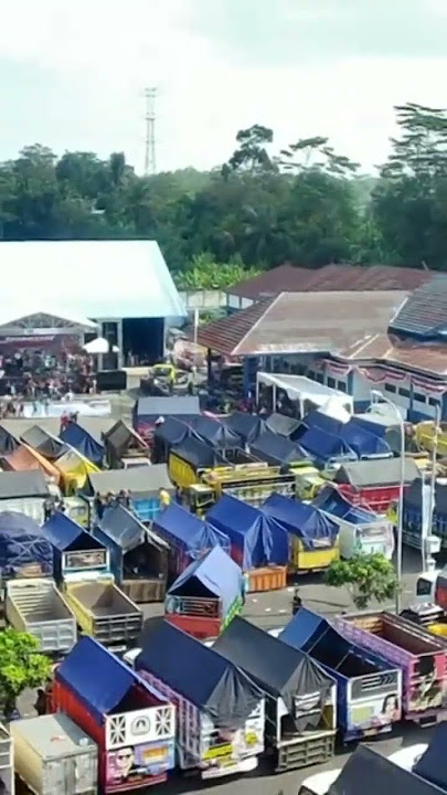 Inilah kopdar truck oleng cmic di Pangandaran mantap ken