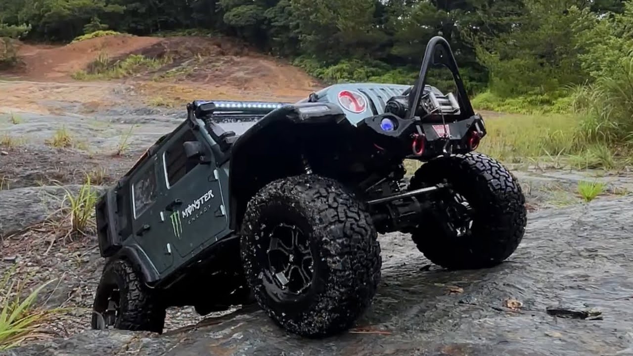 HB-R1011 1/10 scale RC crawler track off road adventure Jeep