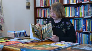 Лена Калашникова – владелица книжного магазина "Калашников"