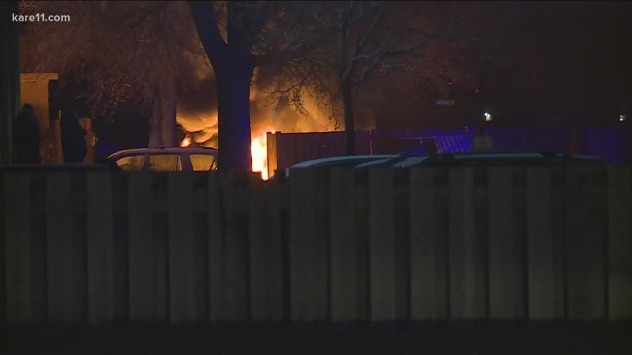 Police make arrests at Daunte Wright demonstration in Brooklyn Center after dispersal orders