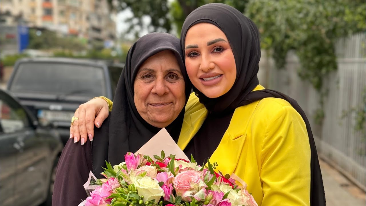 عرضت عليها تشتري 