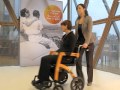 Vidéo: Rollator et fauteuil roulant Rollz Motion Performance