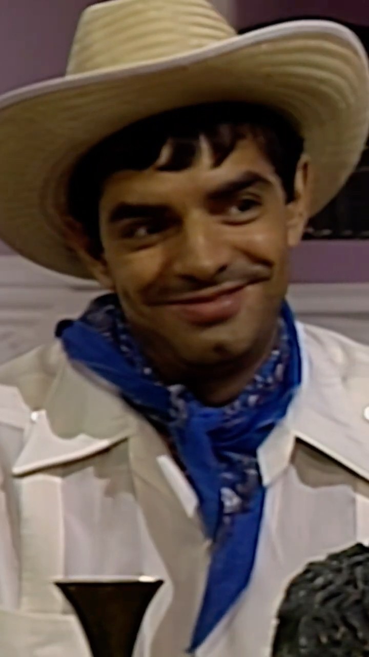 Por ese dinero hago lo que sea ?? #DeFrenteAlSol #EugenioDerbez #shorts #tln