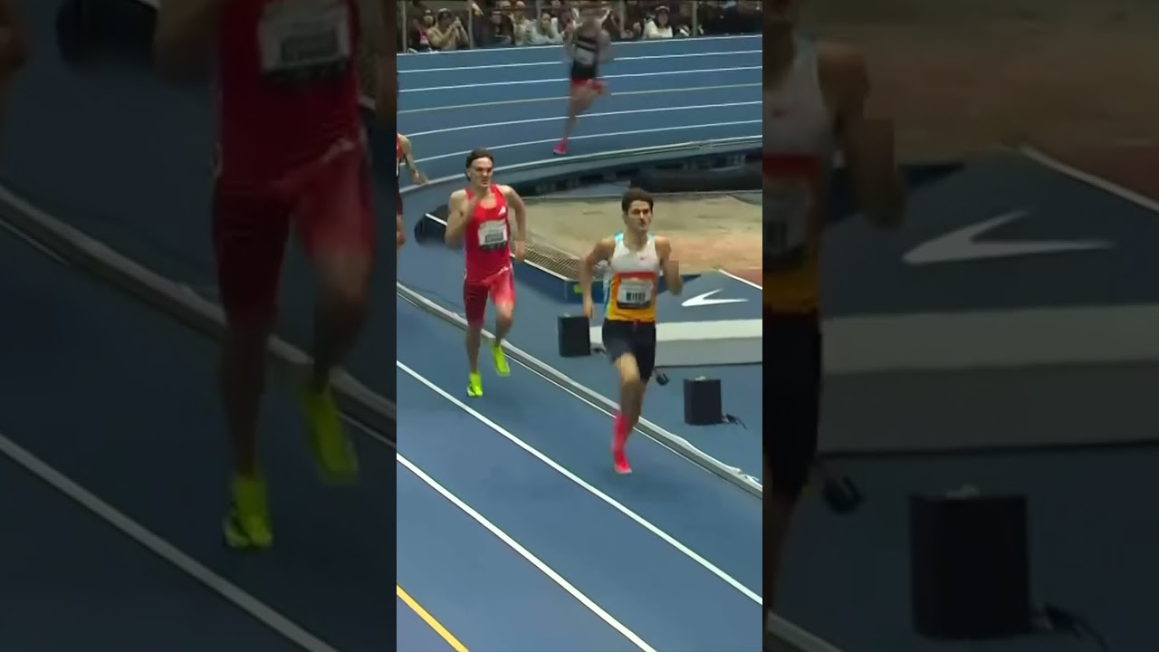 Aussie magic by Cam Myers in the Wanamaker Mile #WorldIndoorTour