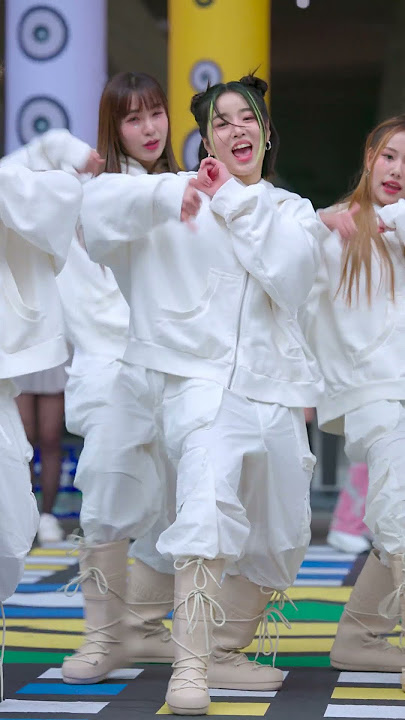 YOUNG POSSE(영파씨) 'POSSE UP!'🔥 K-pop In Public #kpoprandomdance