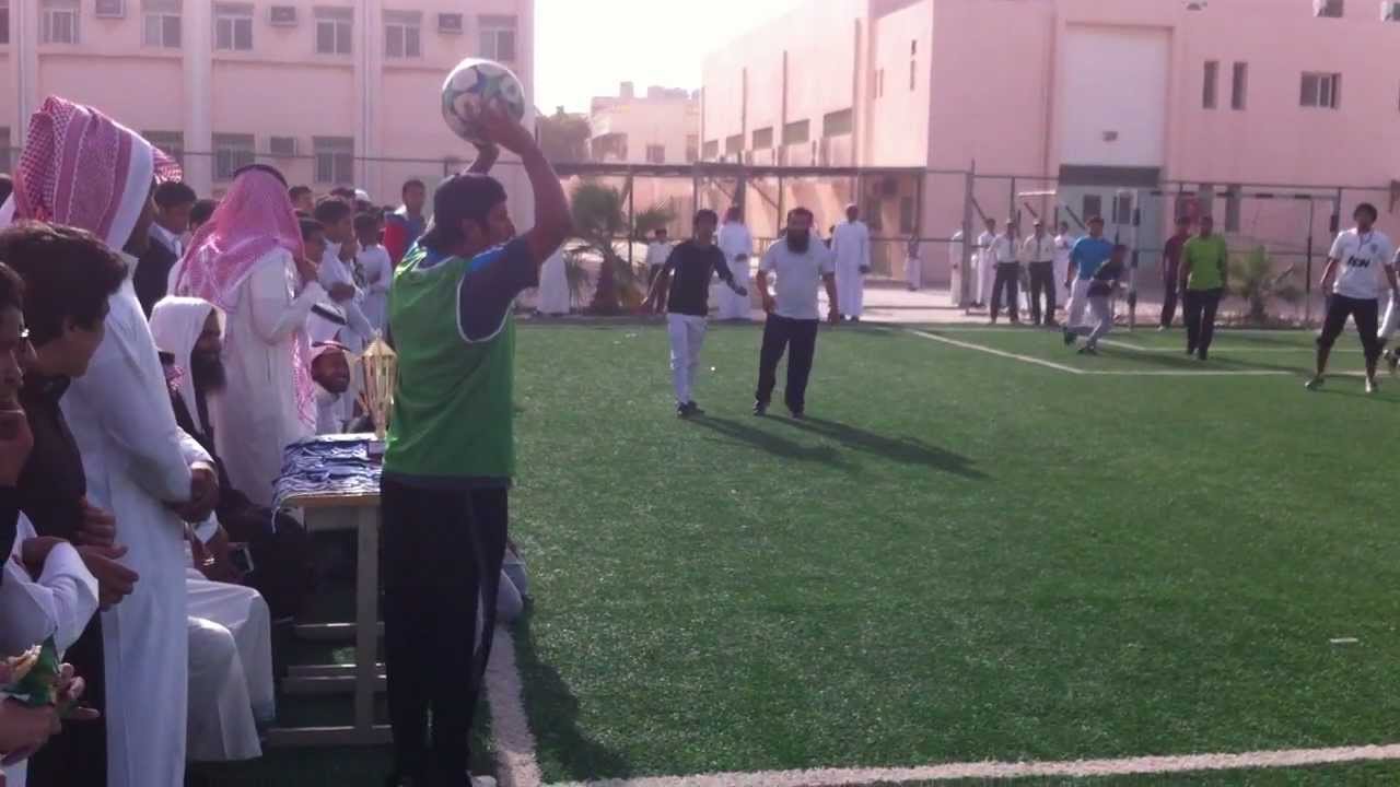 مباراة كرة قدم بين المعلمين و الطلبة - 17