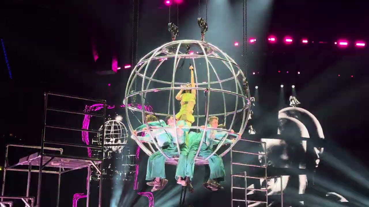 Katy Perry - “I Kissed a Girl”, The Lifetimes Tour, Live in Prague, 30.10.2025