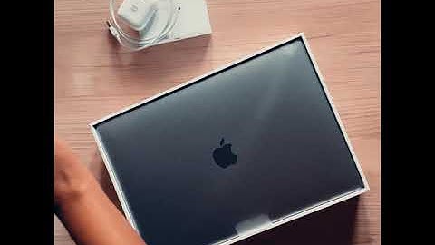 Thumbnail of MacBook Air M1 Unboxing