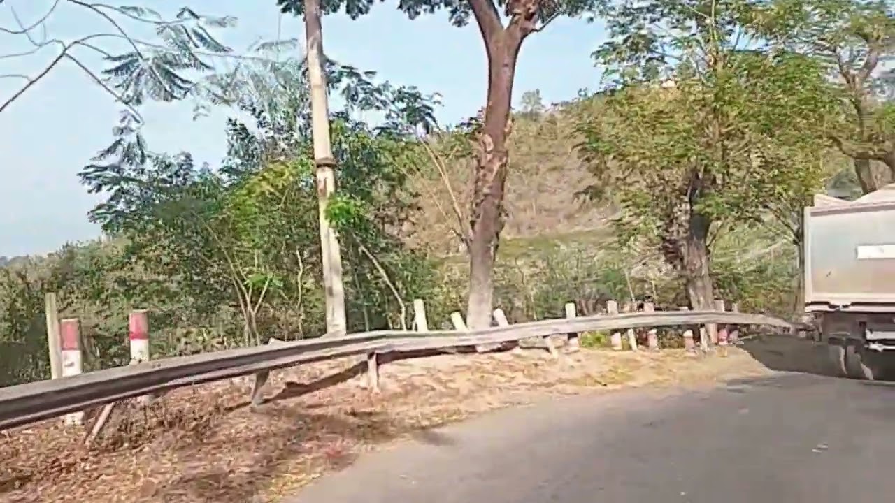 পাহাড়ী এলাকায় মিরিঞ্জা 