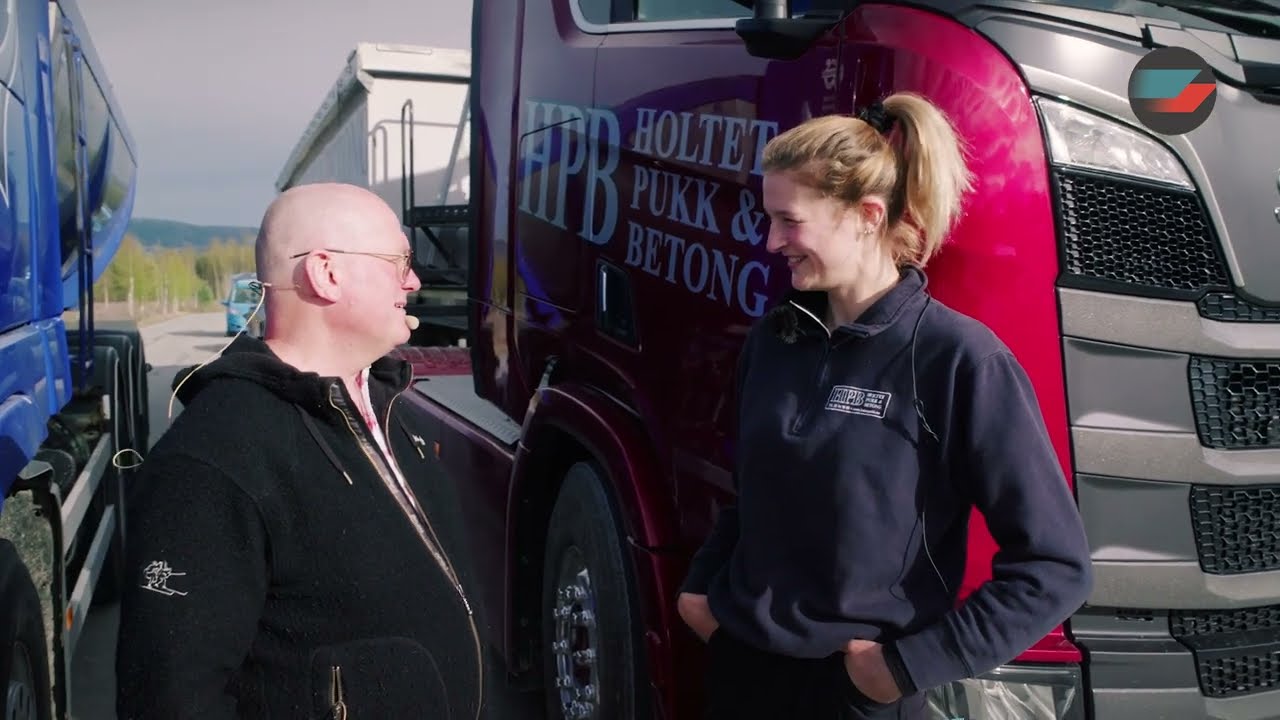 Søstre med lastebil