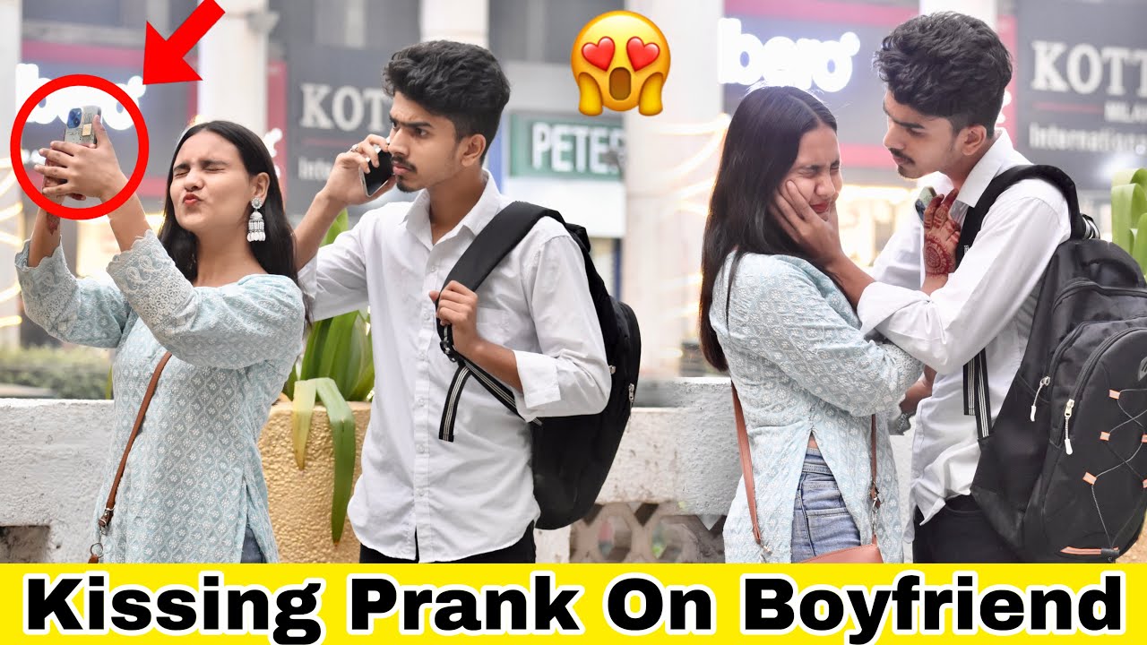 Ki$$ Prank On Subhash 😍|| Gone Wrong 😱( ये क्या हुआ मेरे साथ🥺)|| On Public Prank
