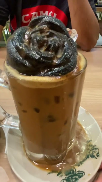 Black rose coffee at uncle five coffee KSL city mall Johor baru #shortvideo #coffee #hotcoffee