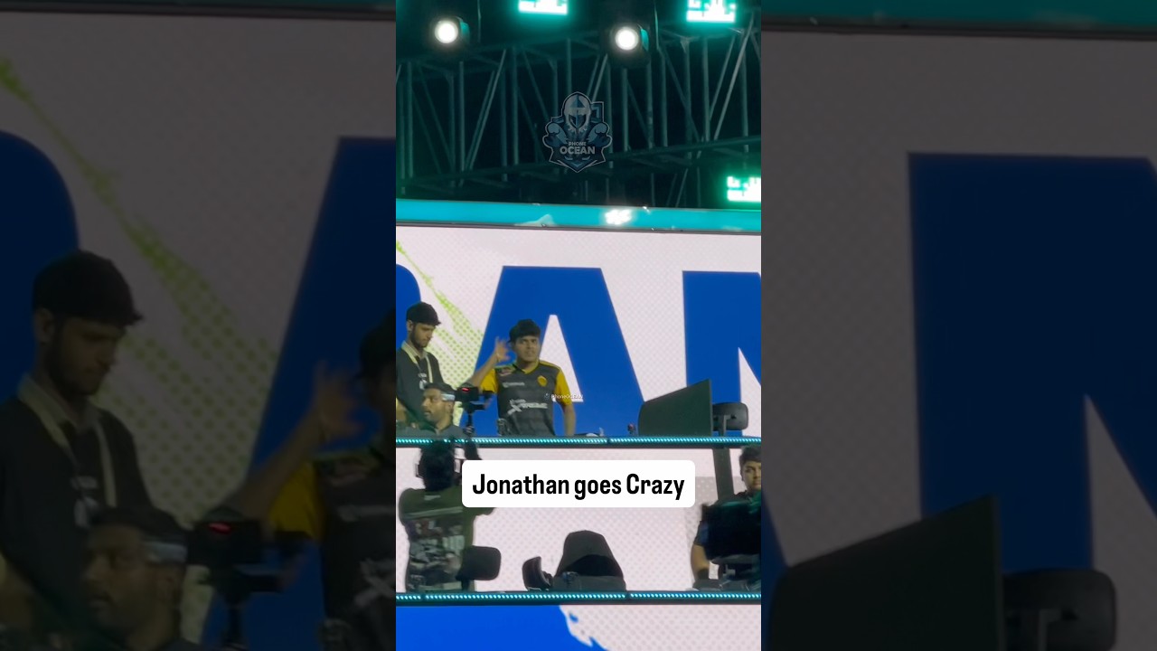 Jonathan Pumped 💪BMSD Clutch 💛 