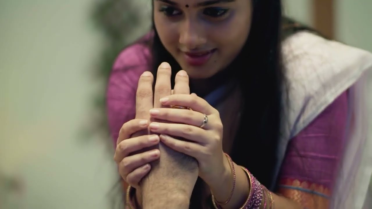 Lakshmiയുടെ മുന്നിൽ ഉറങ്ങുന്നതായി നടിച്ച്‌ Sanju | Mizhirandilum | Full Ep 128 | Zee Keralam