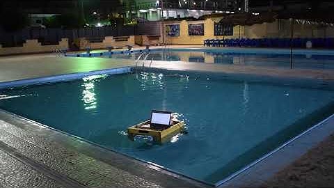 Autonomous Floating Garbage Collecting Robot - Demo Video - SFE