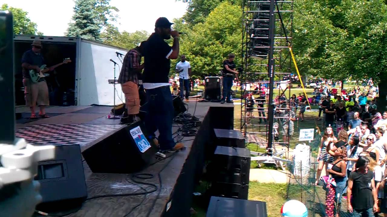 Comfest 2011 BHB and A Breath of Fresh Heir and Live Band